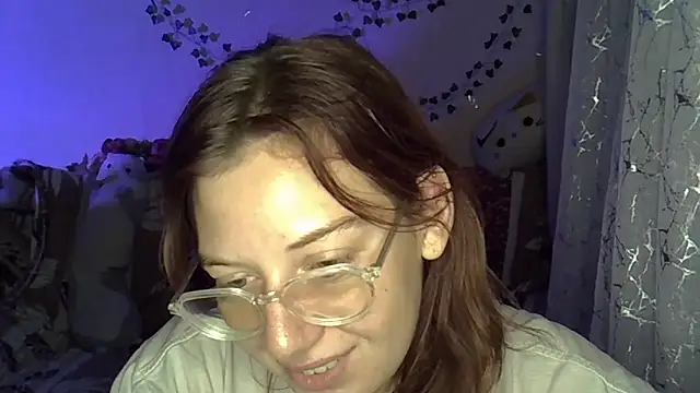 Lily Ember online show from November 2025 06:21:01 PM