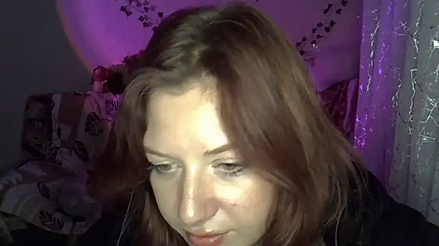 Lily Ember online show from November 2025 06:21:02 PM