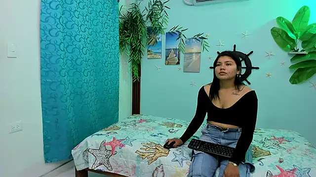 eladyrous98 online show from October 2025 03:34:01 PM