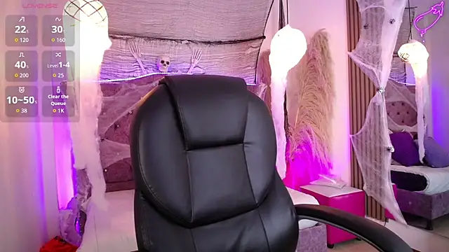 Amara Davis online show from October 2025 04:24:02 AM