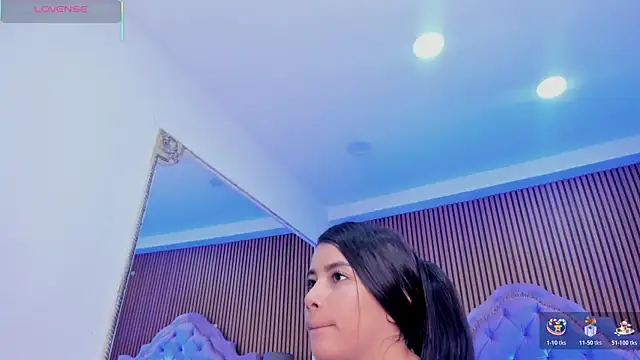 SelenaStonne online show from October 2025 07:58:01 PM