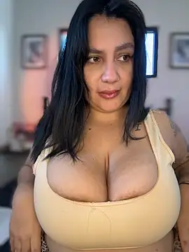 victoria amatista  online show from February 2026 03:29:01 PM