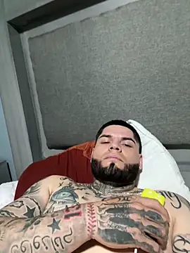 crazybarber69 online show from April 2026 04:27:01 PM