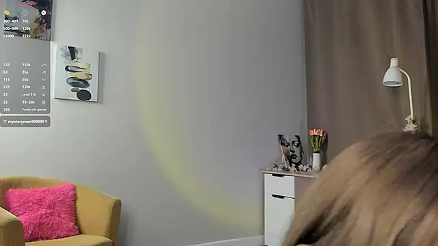 TaiteFairfield online show from February 2026 08:07:02 PM