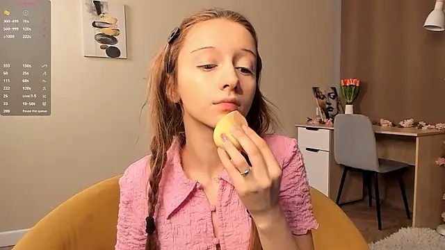 TaiteFairfield online show from March 2026 07:15:01 AM