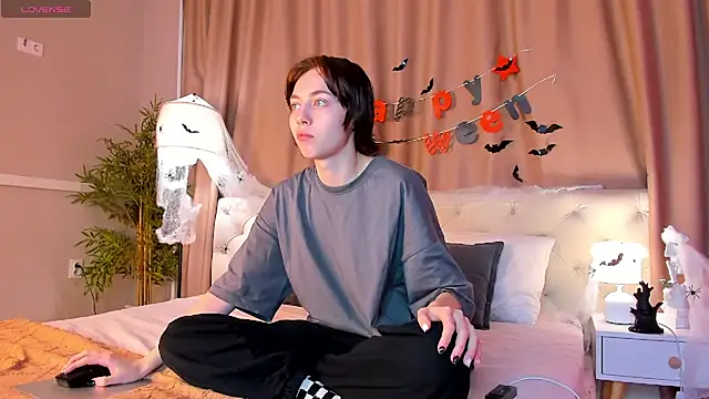 Skelerata online show from October 2025 01:31:01 AM