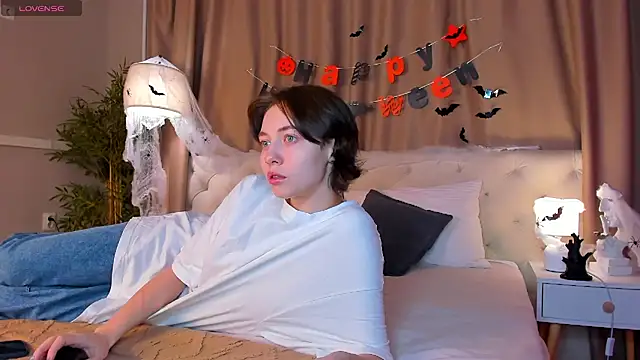 Skelerata online show from October 2025 01:19:02 AM