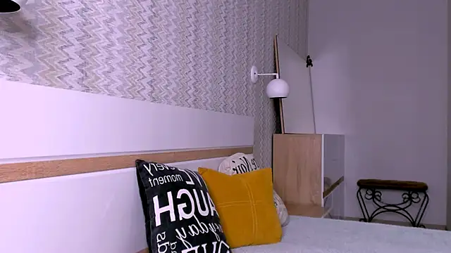 Elle Pearl  online show from January 2026 07:33:01 AM