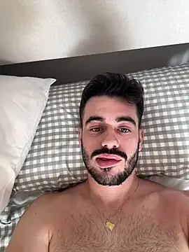 Carl242000 online show from October 2025 08:33:01 AM