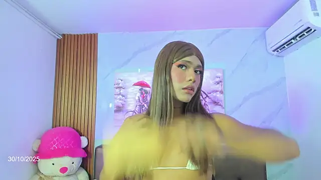 Snapshot of Dreams_Chloe chatting on October 2025 05:09:02 AM Dreams Chloe online show from October 2025 05:09:02 AM