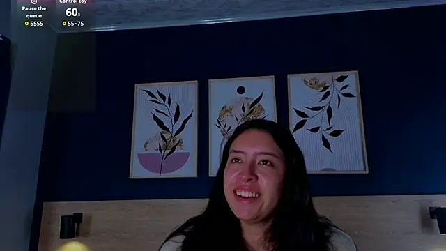 SarahMiler  online show from October 2025 11:40:01 AM