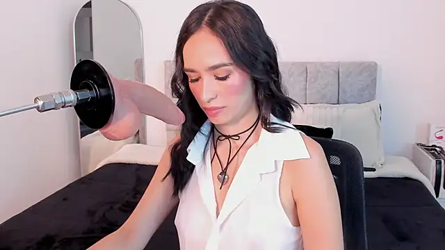 Taylormaxwell online show from October 2025 10:07:02 PM