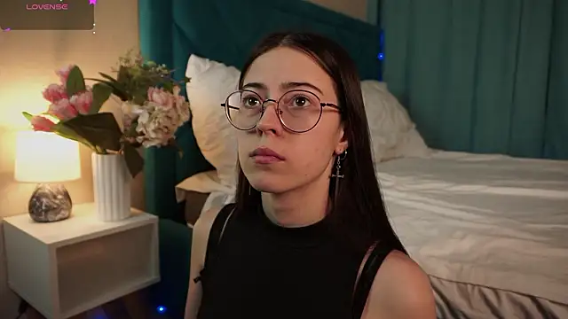 Snapshot of ywixos chatting on February 2026 02:35:01 PM ywixos online show from February 2026 02:35:01 PM