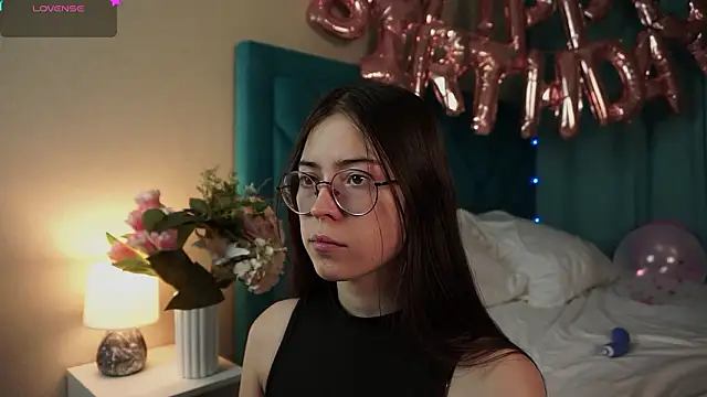 Snapshot of ywixos chatting on February 2026 02:38:02 PM ywixos online show from February 2026 02:38:02 PM