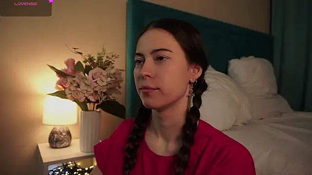 ywixos online show from April 2026 02:47:02 PM