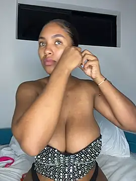 Mia sweet80 online show from October 2025 03:27:01 AM