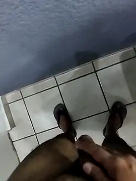 Leofj007 online show from November 2025 05:51:02 AM