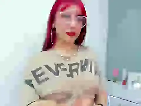 Snapshot of Maddy_Mills chatting on September 2025 12:02:02 AM Maddy Mills online show from September 2025 12:02:02 AM