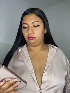 Snapshot of Issa_Santana chatting on May 2026 08:17:02 PM Issa Santana online show from May 2026 08:17:02 PM