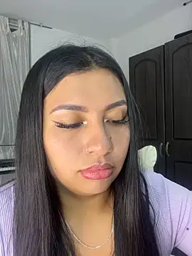 Snapshot of Issa_Santana chatting on May 2026 11:22:02 PM Issa Santana online show from May 2026 11:22:02 PM