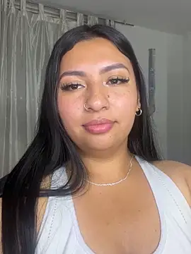 Snapshot of Issa_Santana chatting on May 2026 11:24:01 PM Issa Santana online show from May 2026 11:24:01 PM