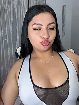 Snapshot of Issa_Santana chatting on May 2026 09:34:02 PM Issa Santana online show from May 2026 09:34:02 PM