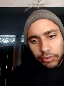 Desirock001 online show from November 2025 02:10:01 AM