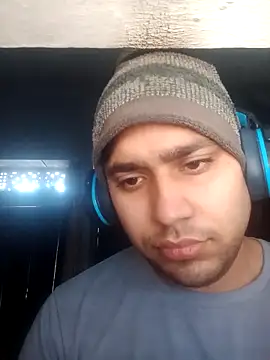 Snapshot of Desirock001 chatting on February 2026 03:00:02 AM Desirock001 online show from February 2026 03:00:02 AM