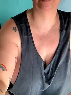 LupeLok online show from September 2025 04:53:02 PM