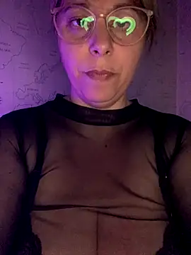 LupeLok online show from December 2025 11:32:02 PM