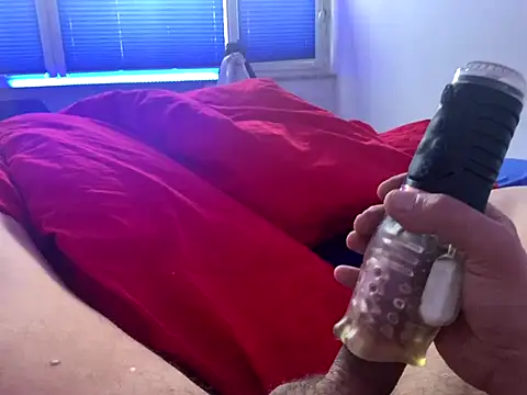 JakobPeralta74 online show from December 2025 08:41:01 AM