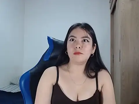 EloiseJun online show from September 2025 08:36:02 PM