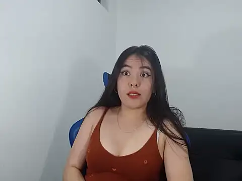 EloiseJun online show from October 2025 02:20:01 AM