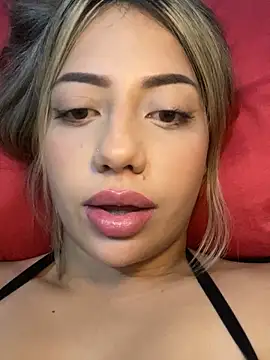 MissCat  online show from November 2025 11:07:02 PM