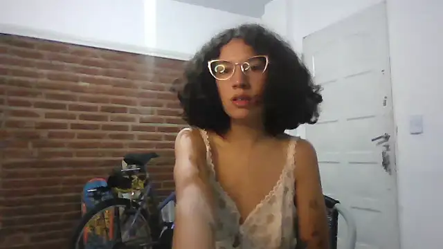 loliporomero online show from November 2025 01:07:02 AM