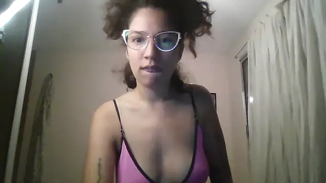 Snapshot of loliporomero chatting on February 2026 02:27:01 AM loliporomero online show from February 2026 02:27:01 AM