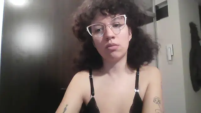 loliporomero online show from August 2026 10:46:02 PM