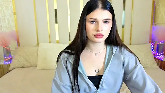 Neyla Charm online show from October 2025 12:30:02 PM