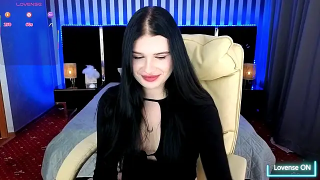 Neyla Charm online show from November 2025 01:47:02 PM