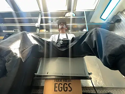 bigdickkane300 online show from May 2026 06:47:01 PM