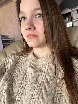 MichelleRoux online show from October 2025 10:35:02 AM