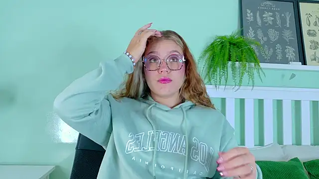 BelaMiller  online show from October 2025 11:54:02 AM