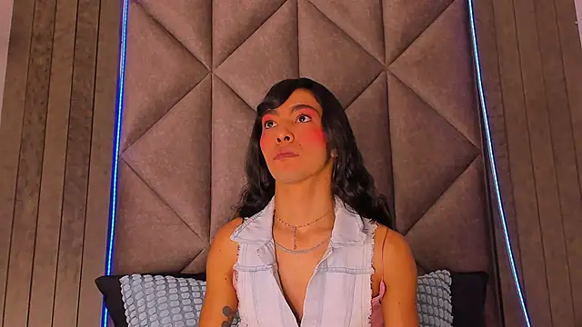 Snapshot of TiffValentinee_ chatting on September 2025 07:37:02 PM TiffValentinee online show from September 2025 07:37:02 PM