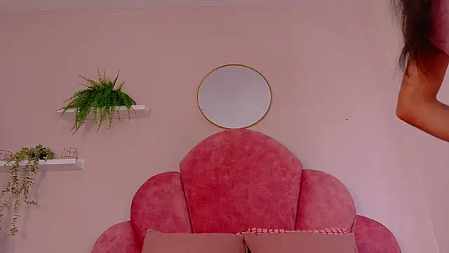 Snapshot of TiffValentinee_ chatting on October 2025 07:58:02 PM TiffValentinee online show from October 2025 07:58:02 PM