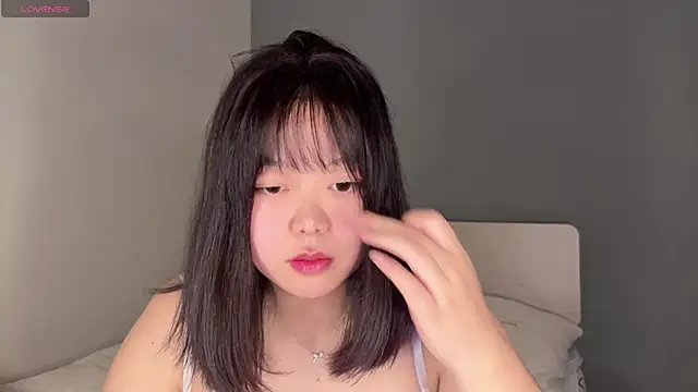 Kittenfishing online show from September 2025 05:56:01 AM