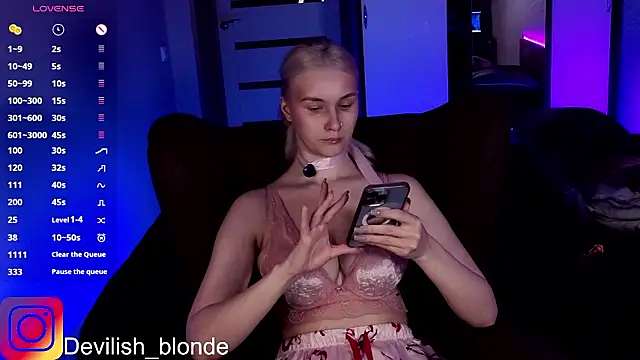 HitchcocianBlonde online show from March 2026 06:46:02 PM