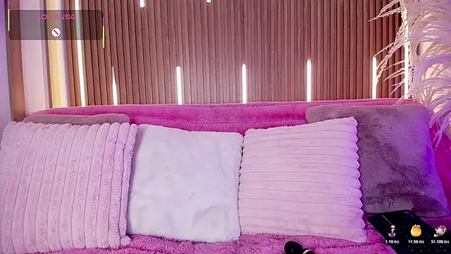 MylaDreams online show from November 2025 03:28:01 AM