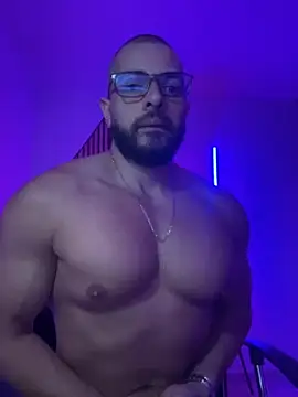 Snapshot of magnumchris chatting on February 2026 03:13:01 AM magnumchris online show from February 2026 03:13:01 AM