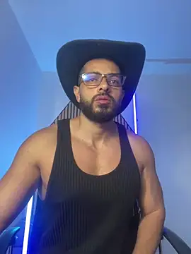 Snapshot of magnumchris chatting on March 2026 12:12:02 PM magnumchris online show from March 2026 12:12:02 PM