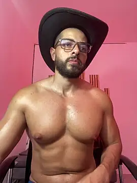 magnumchris online show from April 2026 07:58:01 PM